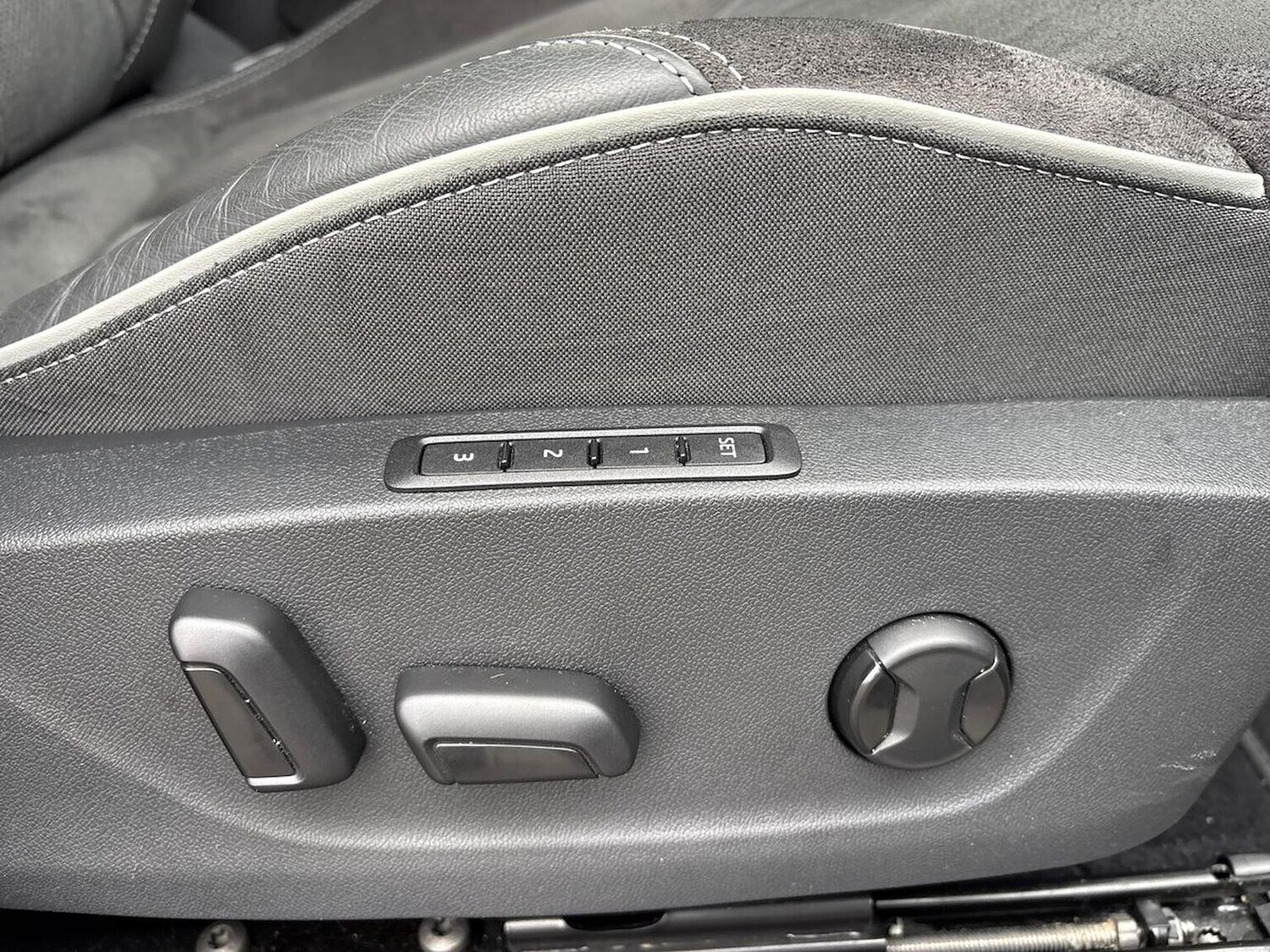 Used Skoda Enyaq 2024 for sale - 78106319: Photo 31