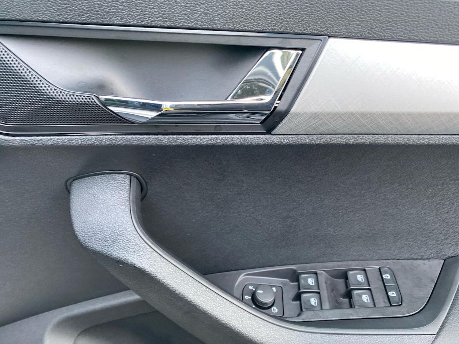 Used Skoda Karoq 2024 for sale - 76571042: Photo 21