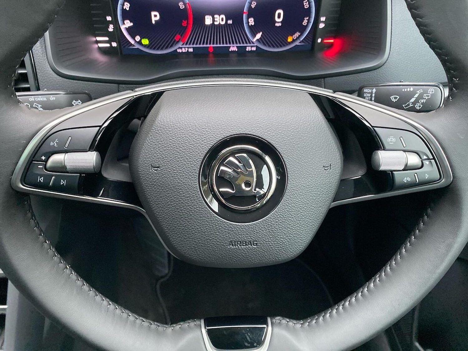 Used Skoda Karoq 2024 for sale - 76571042: Photo 26