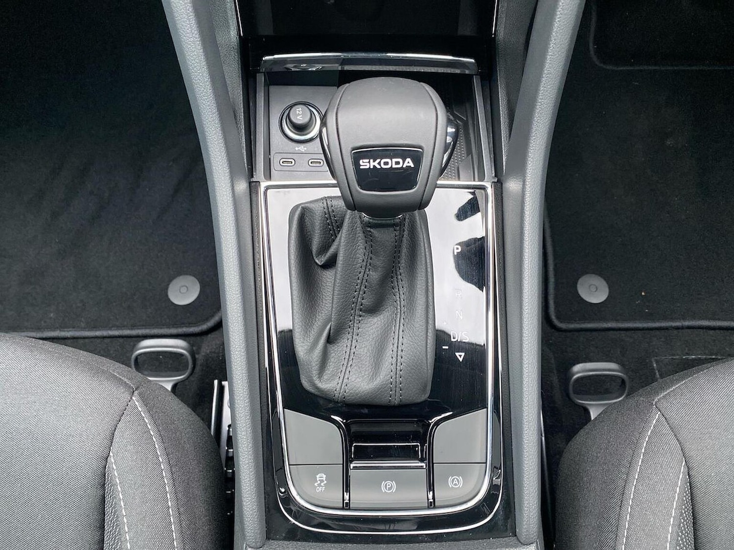 Used Skoda Karoq 2024 for sale - 76571042: Photo 40