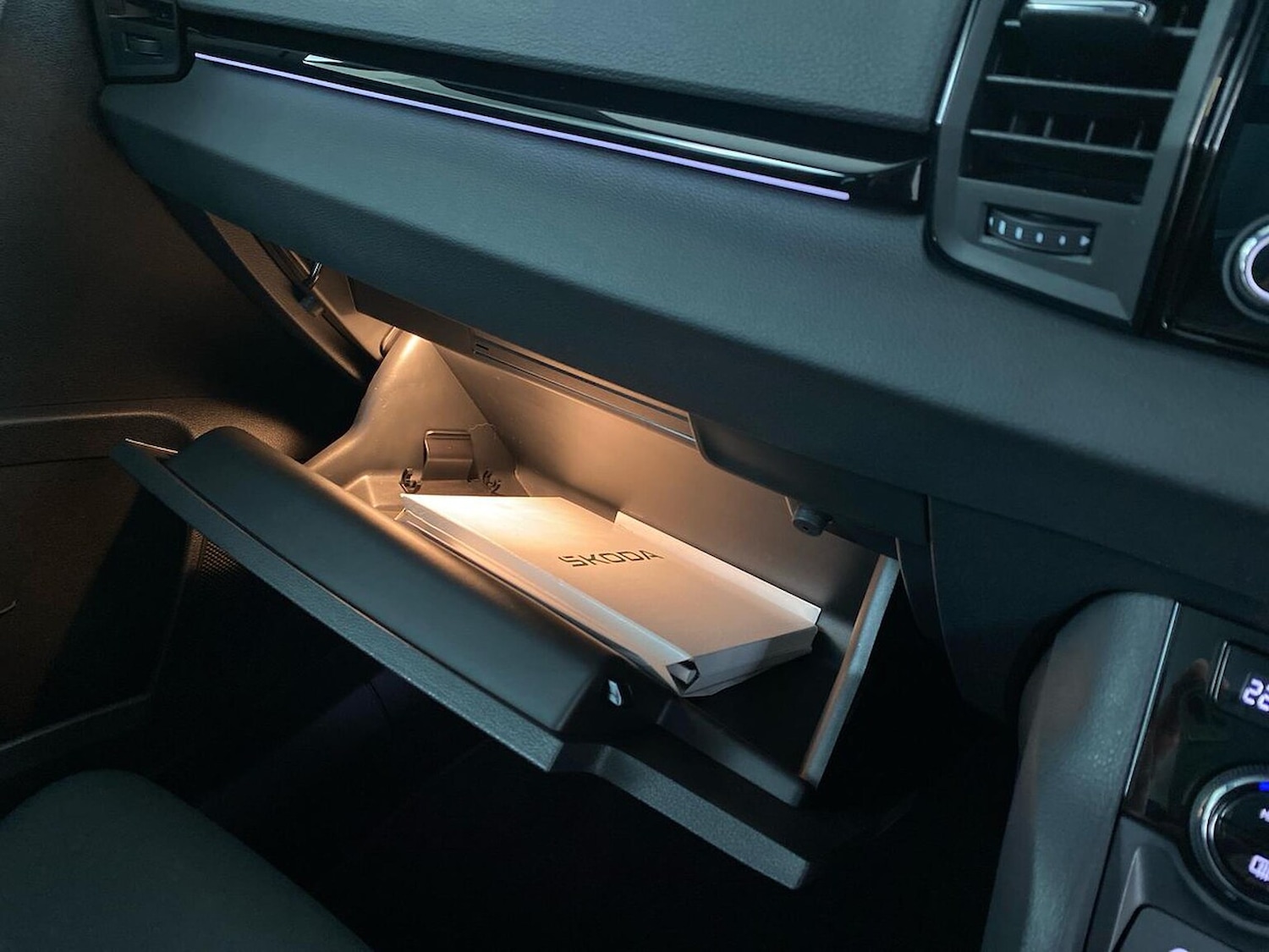 Used Skoda Karoq 2024 for sale - 78039319: Photo 35