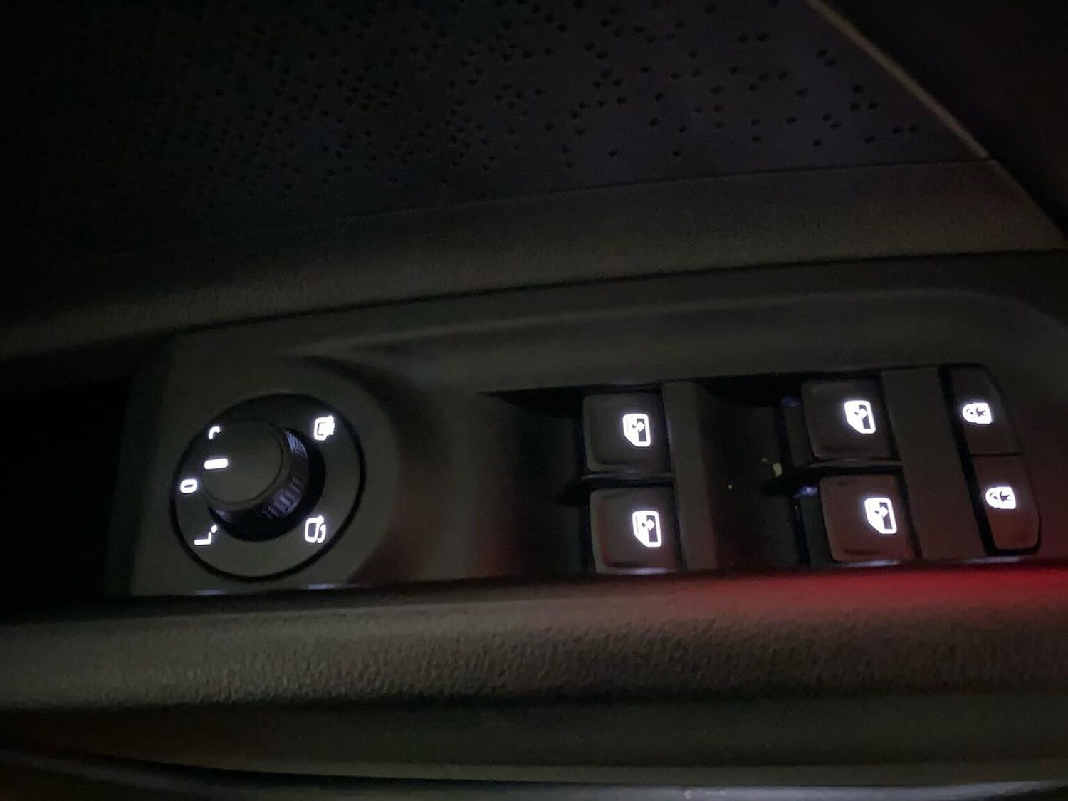 Used Skoda Enyaq 2025 for sale - 76369194: Photo 39