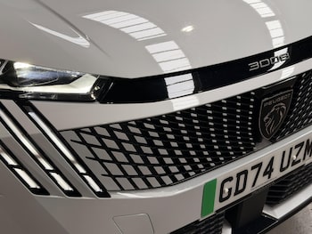 Used Peugeot E-3008 2025 for sale - 79268915: Photo
