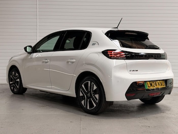 Used Peugeot E-208 2024 for sale - 78830081: Photo