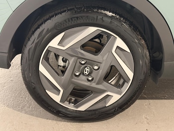 Used Hyundai BAYON 2024 for sale - 79075532: Photo