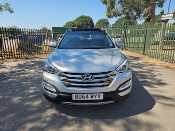 Used Hyundai Santa Fe 2014 for sale - 79496095: Photo