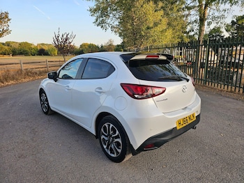 Used Mazda Mazda2 2016 for sale - 79553199: Photo