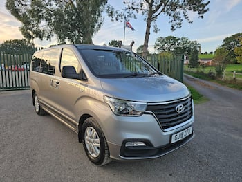 Hyundai i800 feature image