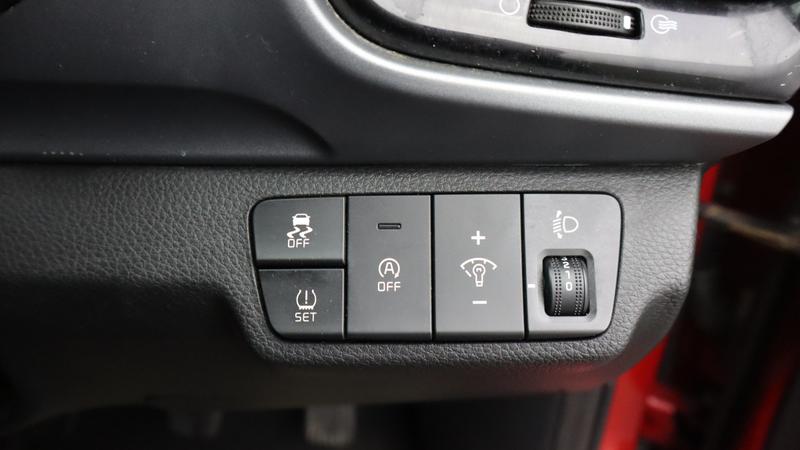 Used Kia Stonic 2021 for sale - 77116875: Photo 27