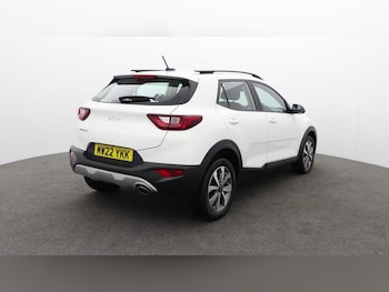 Used Kia Stonic 2022 for sale - 77427282: Photo