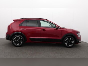 Used Kia Niro 2023 for sale - 77296764: Photo
