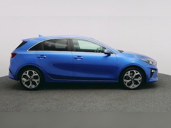 Used Kia Ceed 2018 for sale - 77116941: Photo