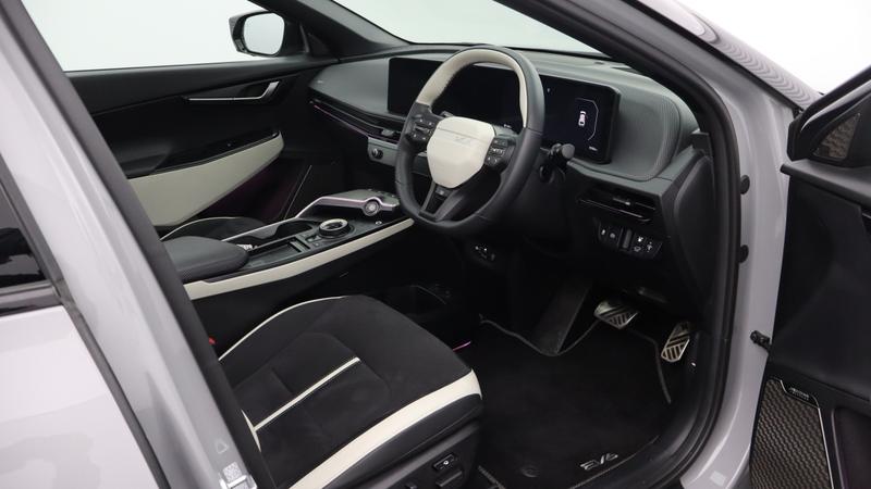 Used Kia EV6 2024 for sale - 77965871: Photo 11