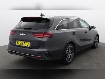 Used Kia Ceed 2025 for sale - 77117030: Photo