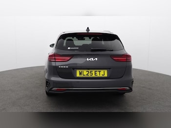 Used Kia Ceed 2025 for sale - 77117030: Photo