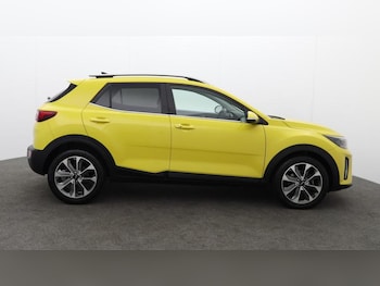 Used Kia Stonic 2023 for sale - 78644255: Photo