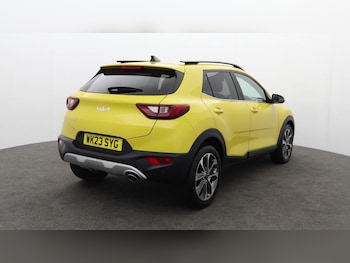 Used Kia Stonic 2023 for sale - 78644255: Photo