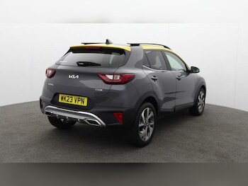 Used Kia Stonic 2023 for sale - 77758880: Photo