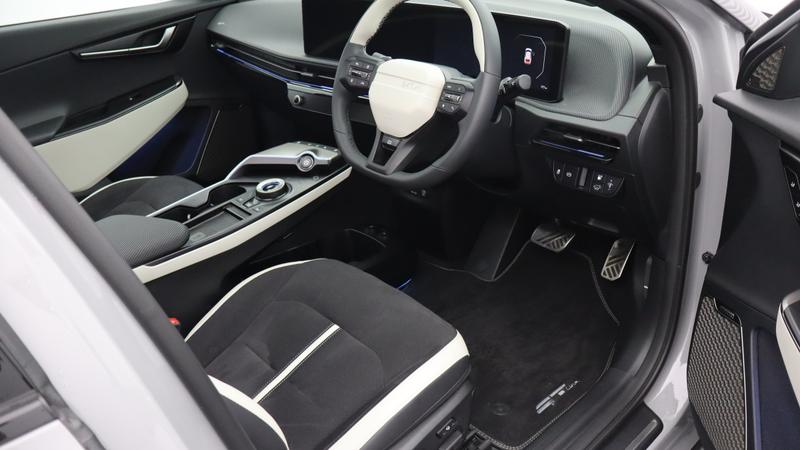 Used Kia EV6 2025 for sale - 77117077: Photo 11