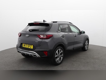 Used Kia Stonic 2021 for sale - 77116643: Photo