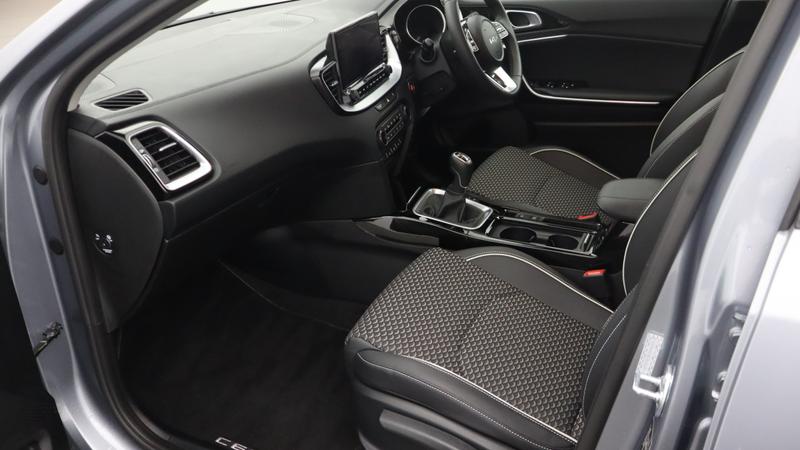 Used Kia Ceed 2025 for sale - 77116959: Photo 10