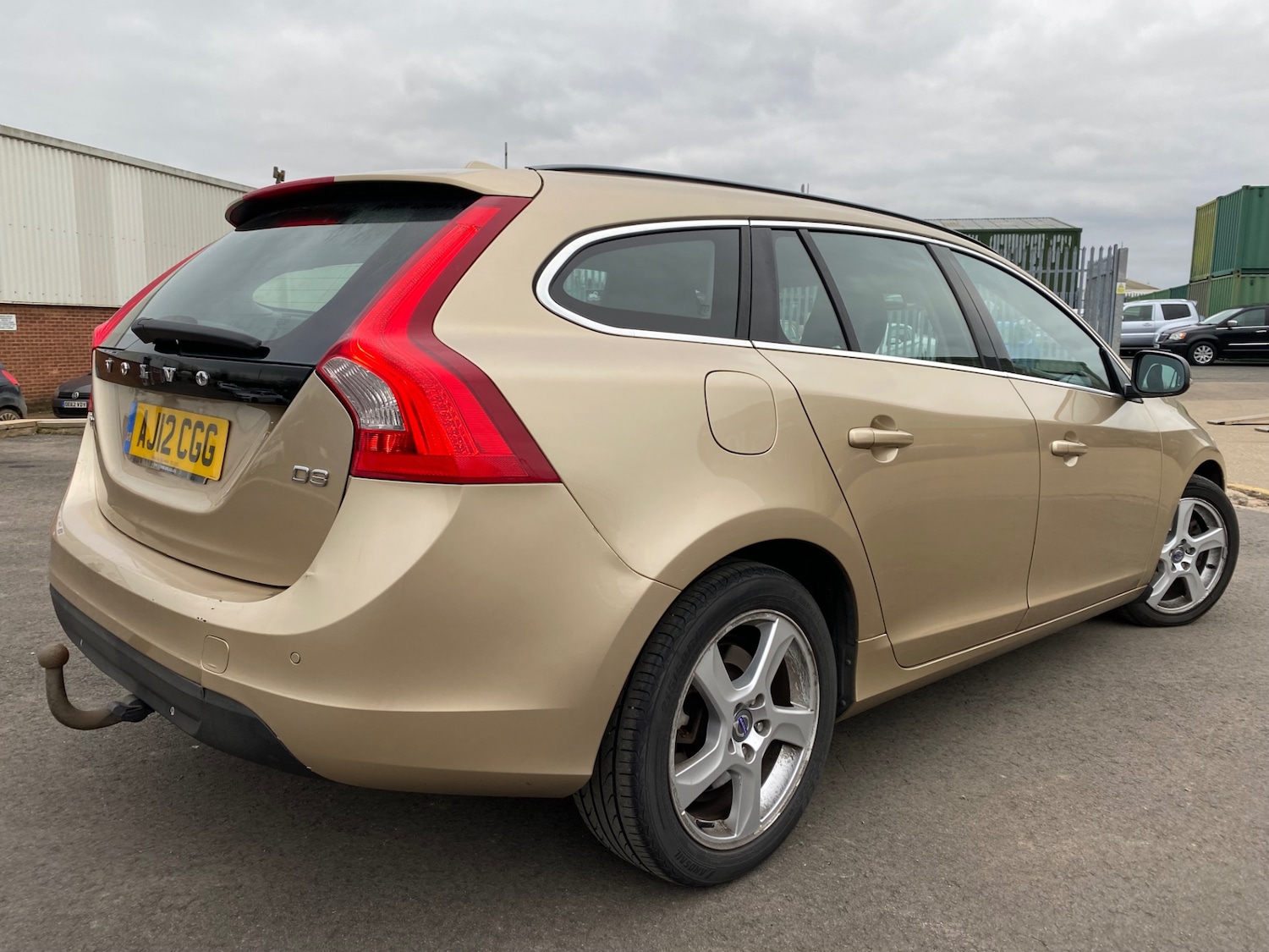 Used Volvo V60 2012 for sale - 78210046: Photo 4