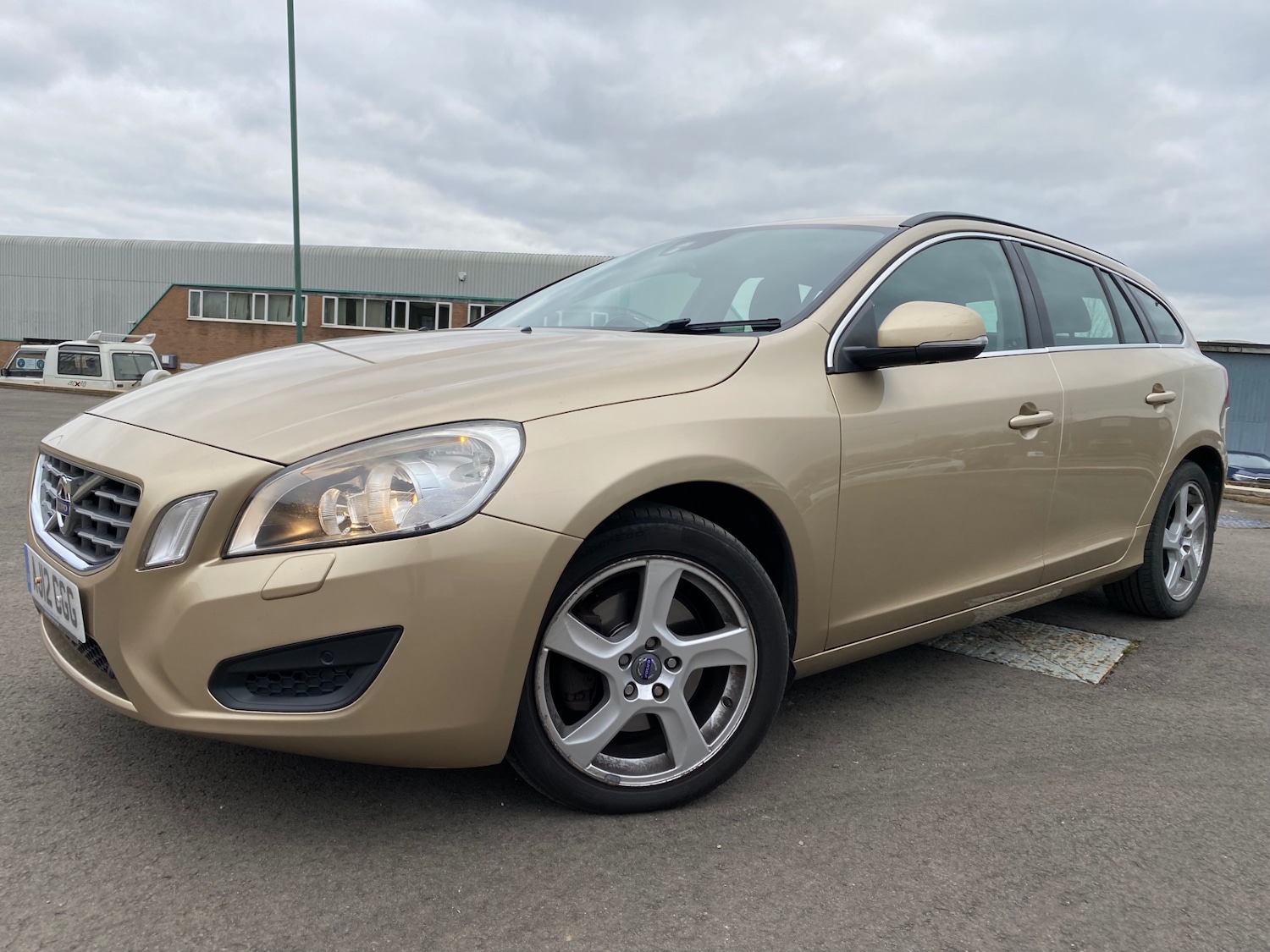 Used Volvo V60 2012 for sale - 78210046: Photo 7