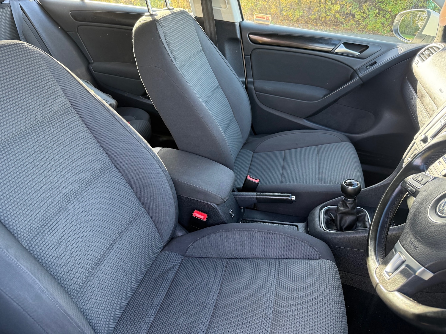 Used Volkswagen Golf 2011 for sale - 76508091: Photo 10