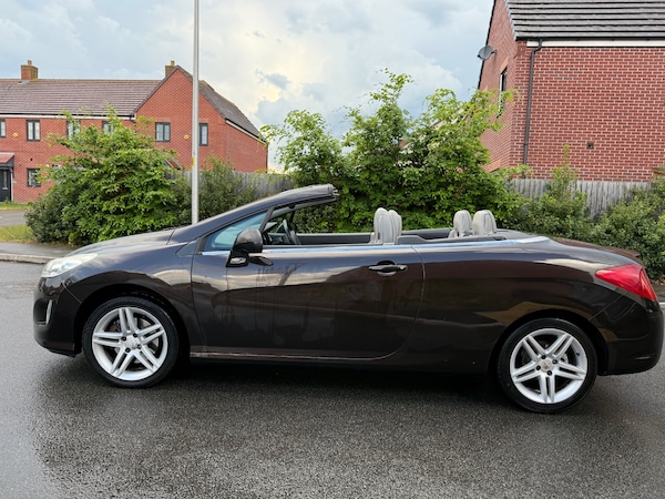 Used Peugeot 308 2010 for sale - 74681808: Photo 12