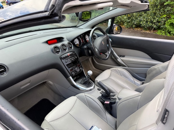 Used Peugeot 308 2010 for sale - 74681808: Photo 15