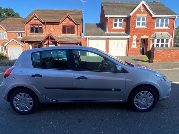 Used Renault Clio 2009 for sale - 73849046: Photo 6