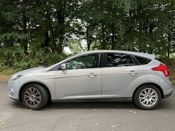 Used Ford Focus 2011 for sale - 75353774: Photo