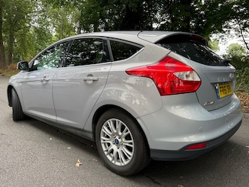 Used Ford Focus 2011 for sale - 75353774: Photo