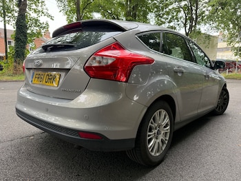Used Ford Focus 2011 for sale - 75353774: Photo