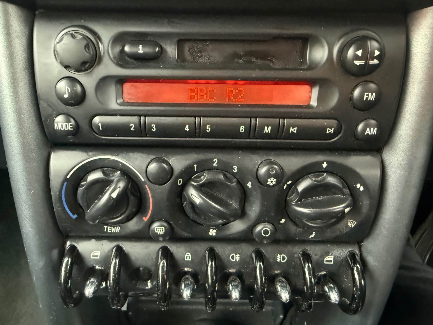 Used MINI Hatch 2004 for sale - 77802301: Photo 11