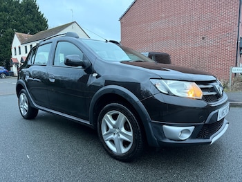 Used Dacia Sandero Stepway 2013 for sale - 77409660: Photo