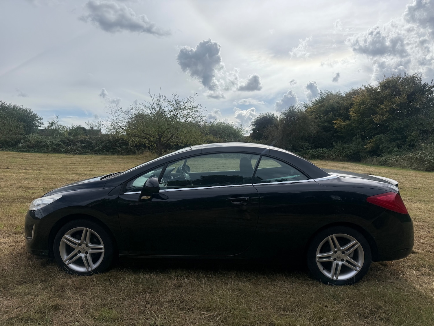 Used Peugeot 308 2010 for sale - 76516114: Photo 11