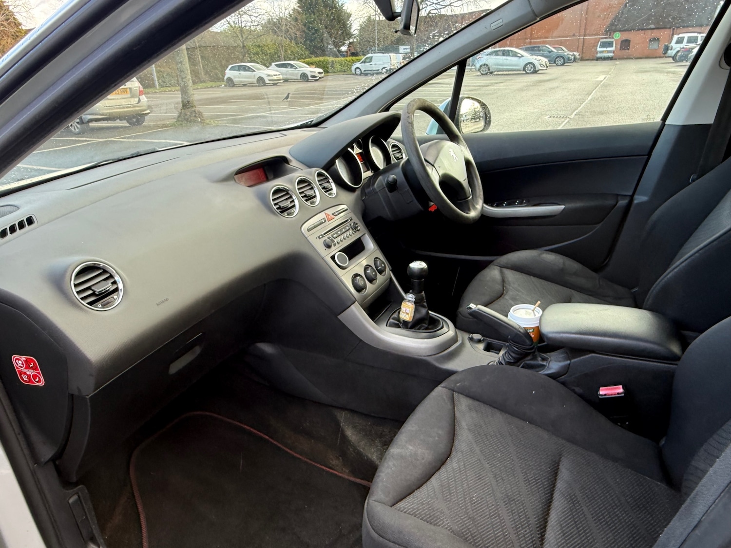 Used Peugeot 308 2013 for sale - 77931356: Photo 6