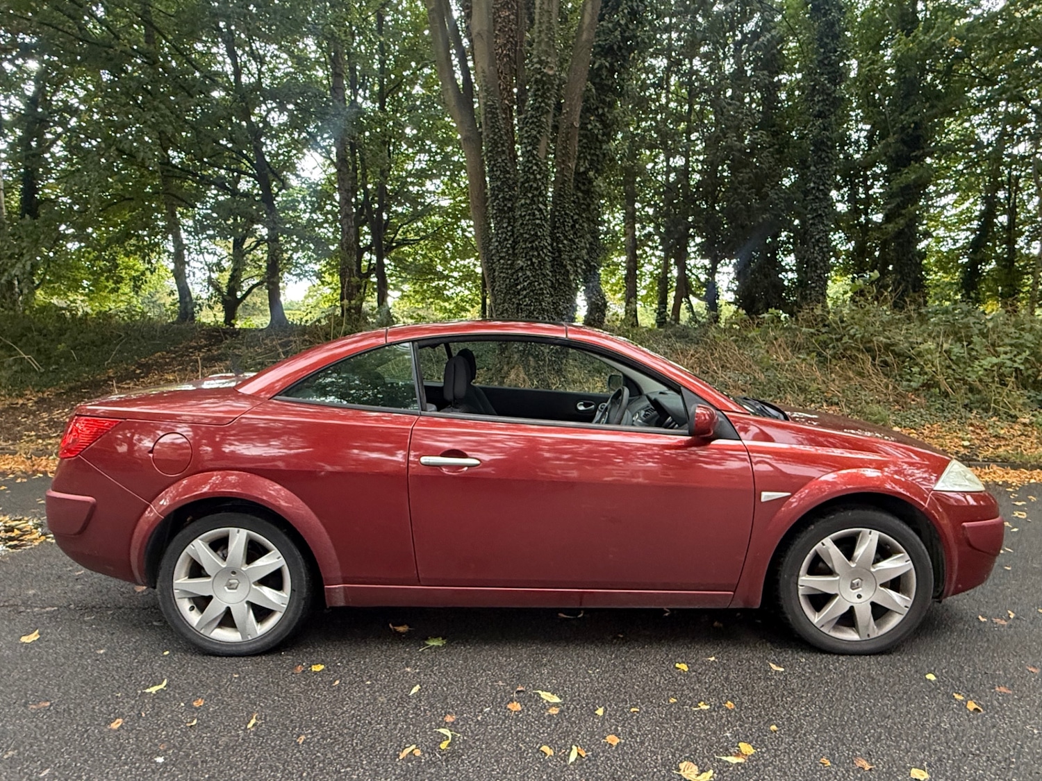 Used Renault Megane 2008 for sale - 76516131: Photo 2