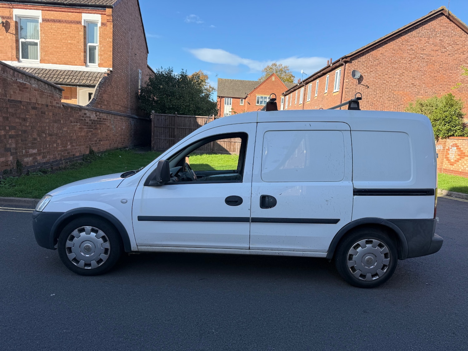 Used Vauxhall Combo 2010 for sale - 76191715: Photo 4