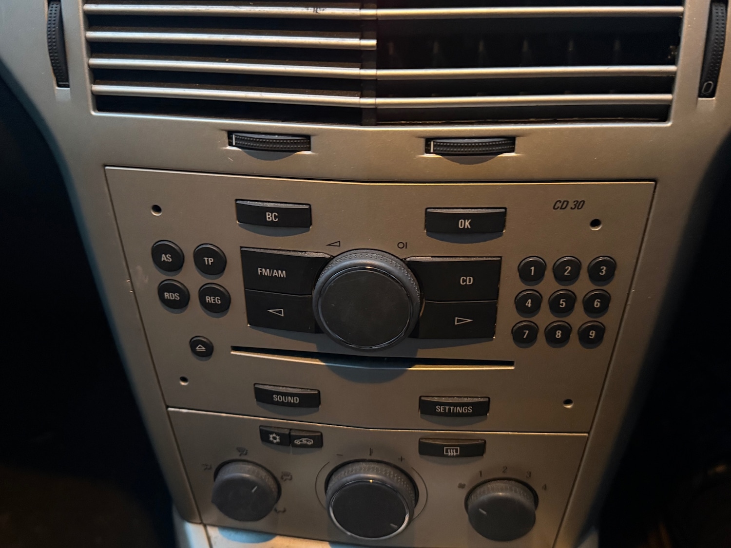 Used Vauxhall Astra 2008 for sale - 77219846: Photo 6