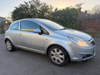 Vauxhall - Corsa