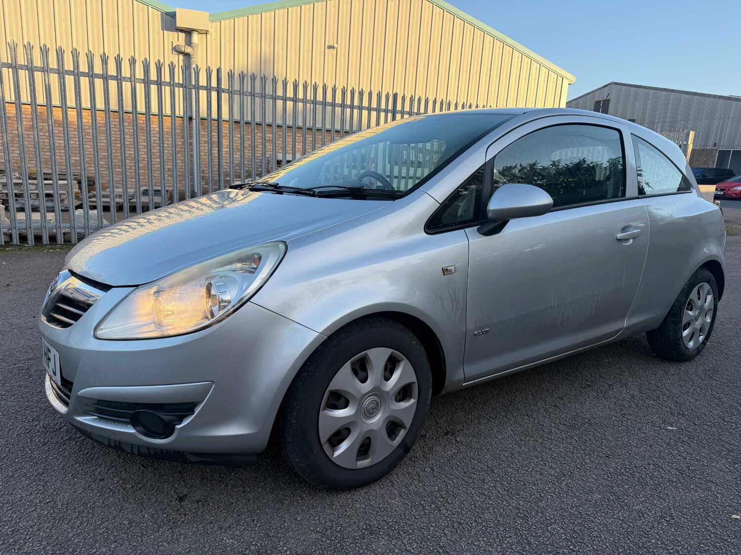 Used Vauxhall Corsa 2009 for sale - 76603335: Photo 6