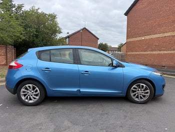 Used Renault Megane 2014 for sale - 79832538: Photo