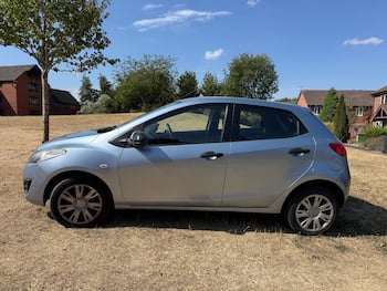 Used Mazda Mazda2 2013 for sale - 79731696: Photo