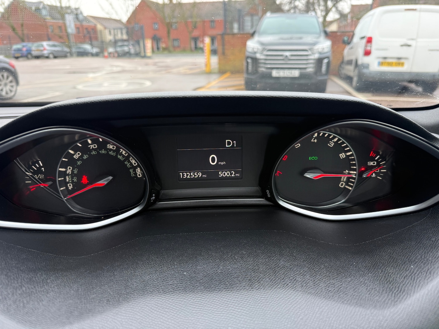 Used Peugeot 308 2015 for sale - 77610378: Photo 10