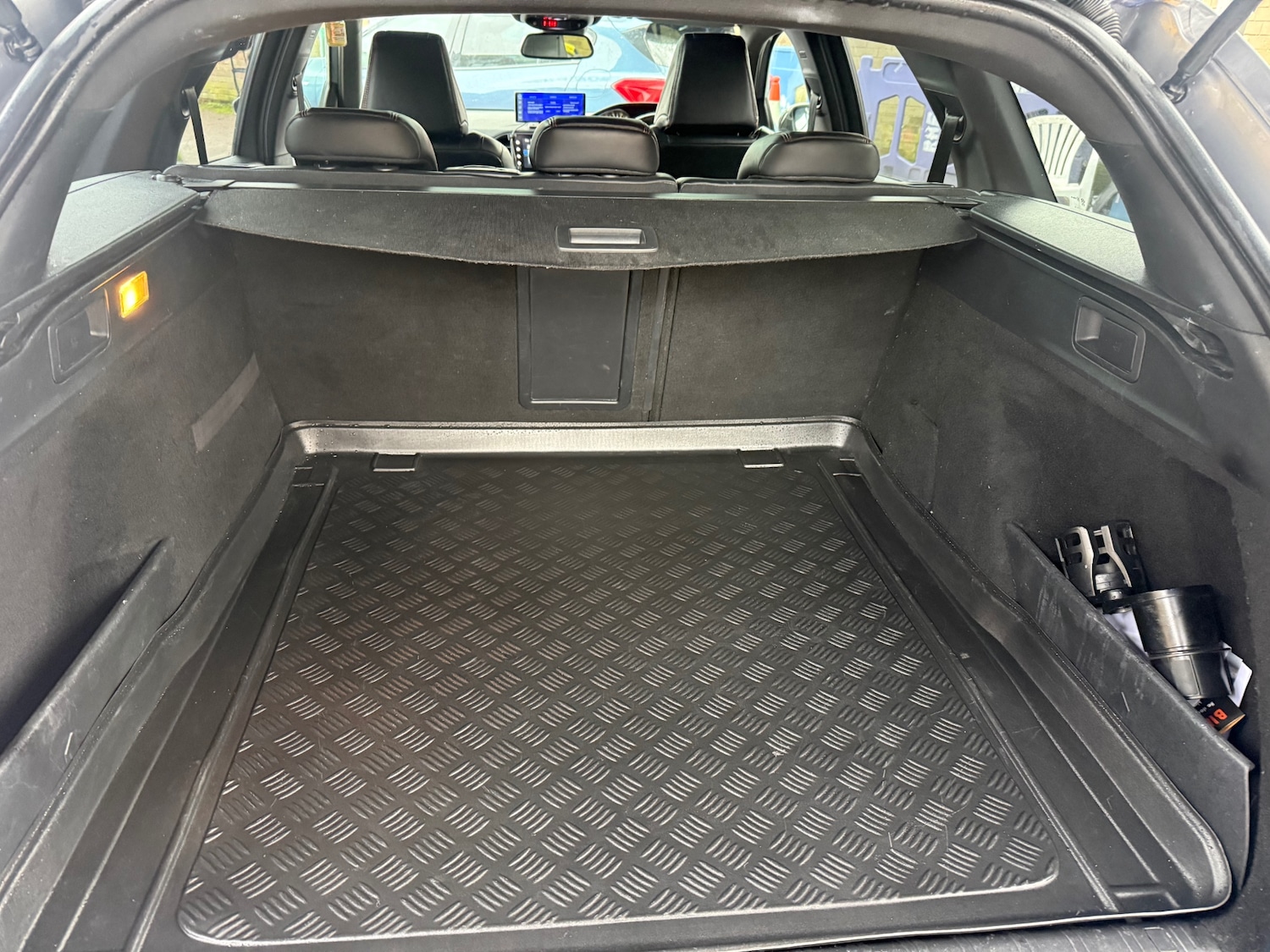 Used Peugeot 308 2015 for sale - 77610378: Photo 15