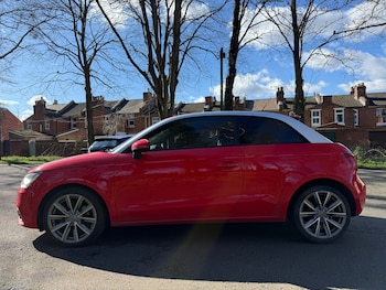 Used Audi A1 2010 for sale - 77930597: Photo