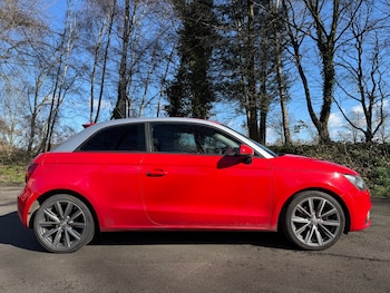 Used Audi A1 2010 for sale - 77930597: Photo
