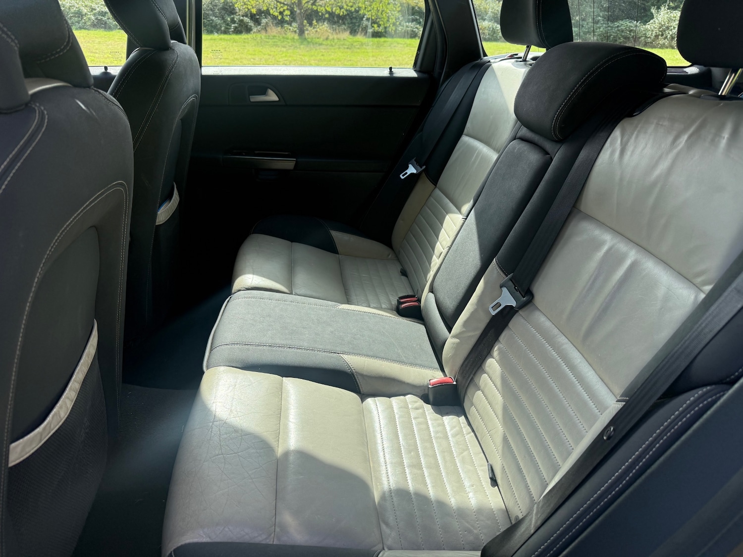 Used Volvo V50 2009 for sale - 76515761: Photo 8